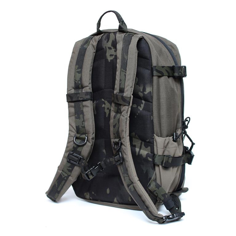 22L DAY PACK (MULTI CAMO)
