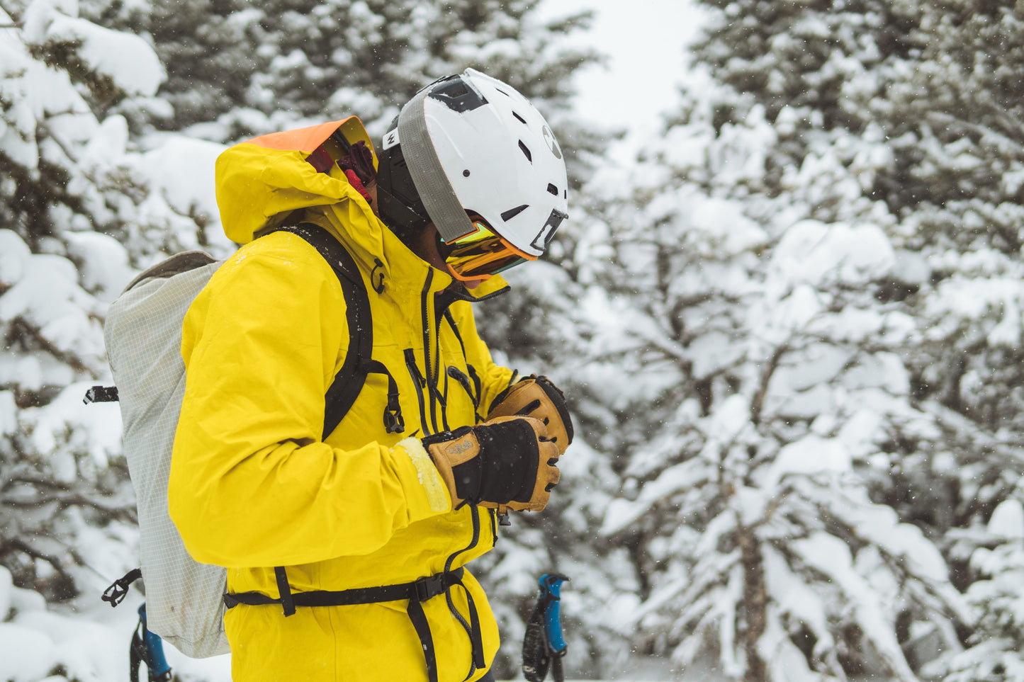 TEAM WENDY M-216 | W/ PRINCETON TEC LIGHT & SUPERIOR VENTILATION | PRO SKI HELMET