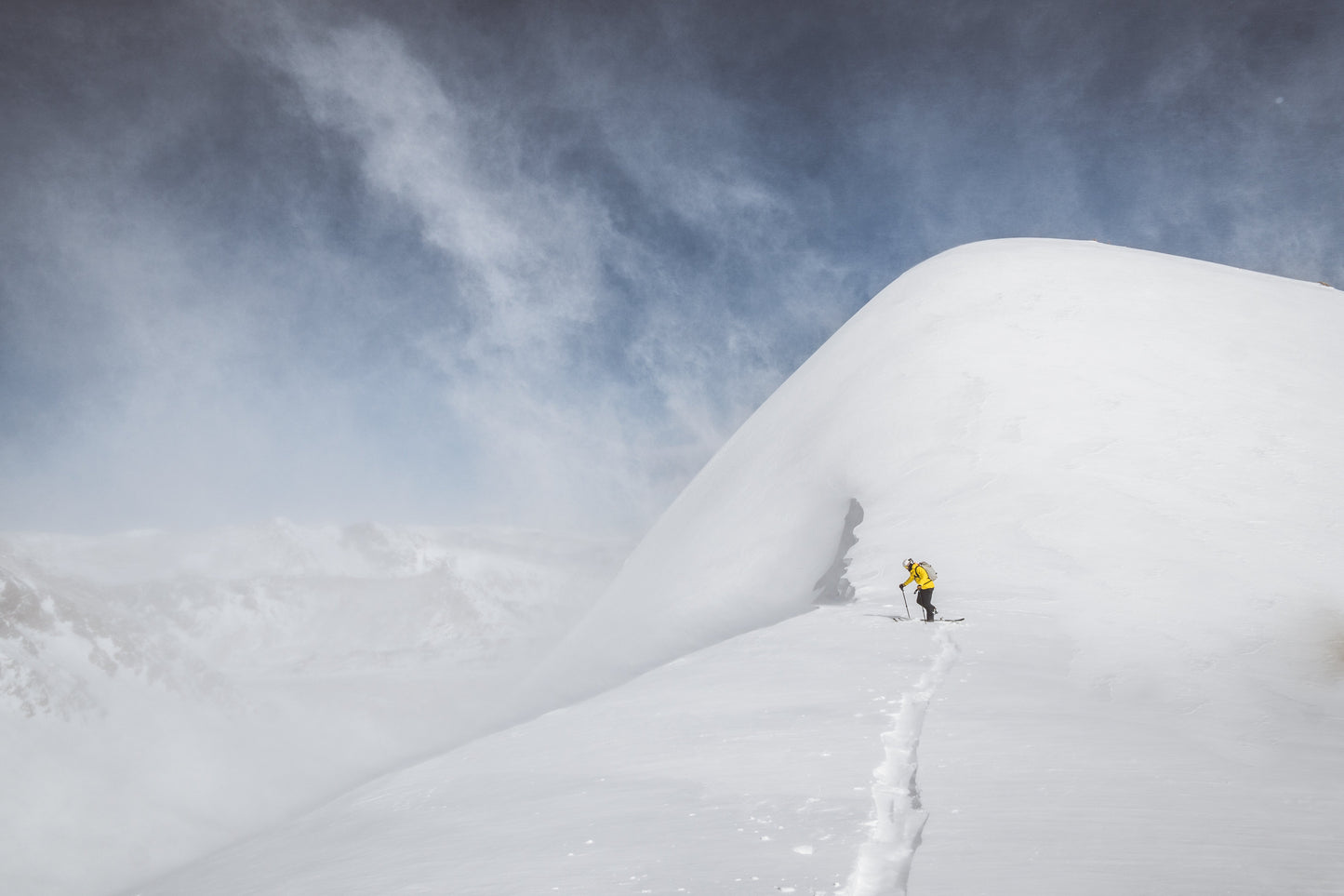 TEAM WENDY M-216 | W/ PRINCETON TEC LIGHT & SUPERIOR VENTILATION | PRO SKI HELMET