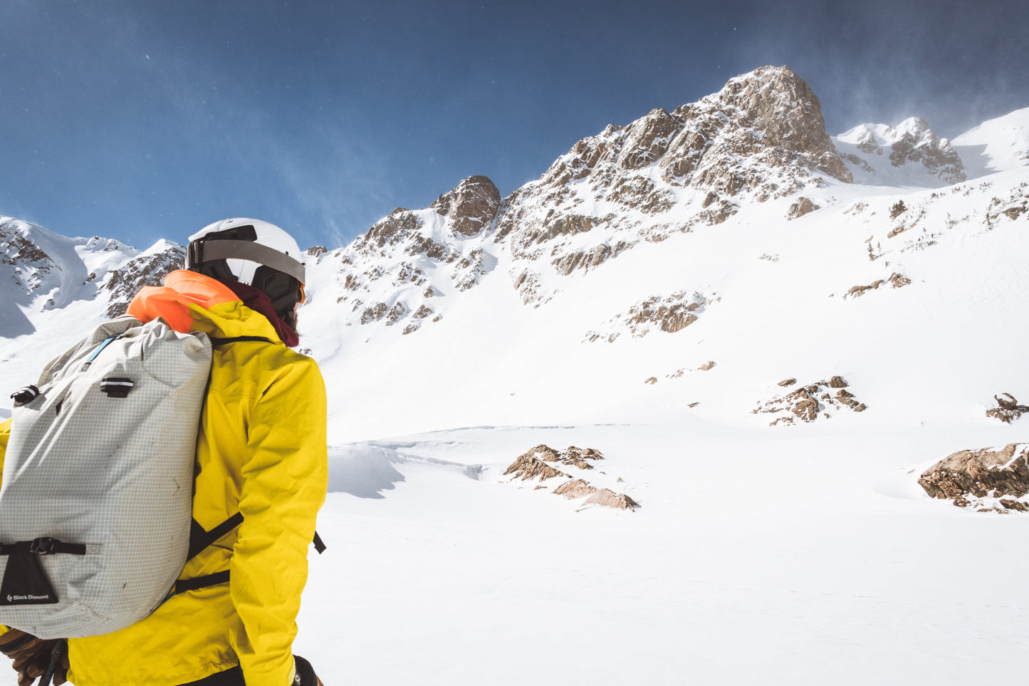 TEAM WENDY M-216 | W/ PRINCETON TEC LIGHT & SUPERIOR VENTILATION | PRO SKI HELMET