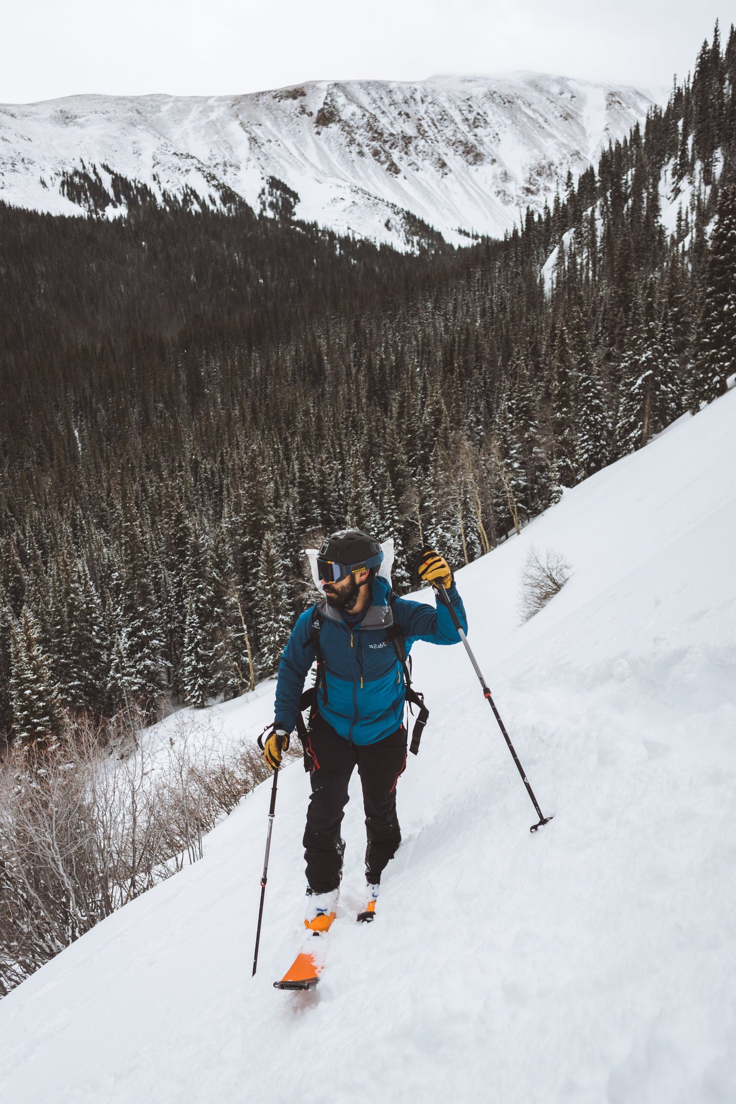 TEAM WENDY M-216 | W/ PRINCETON TEC LIGHT & SUPERIOR VENTILATION | PRO SKI HELMET