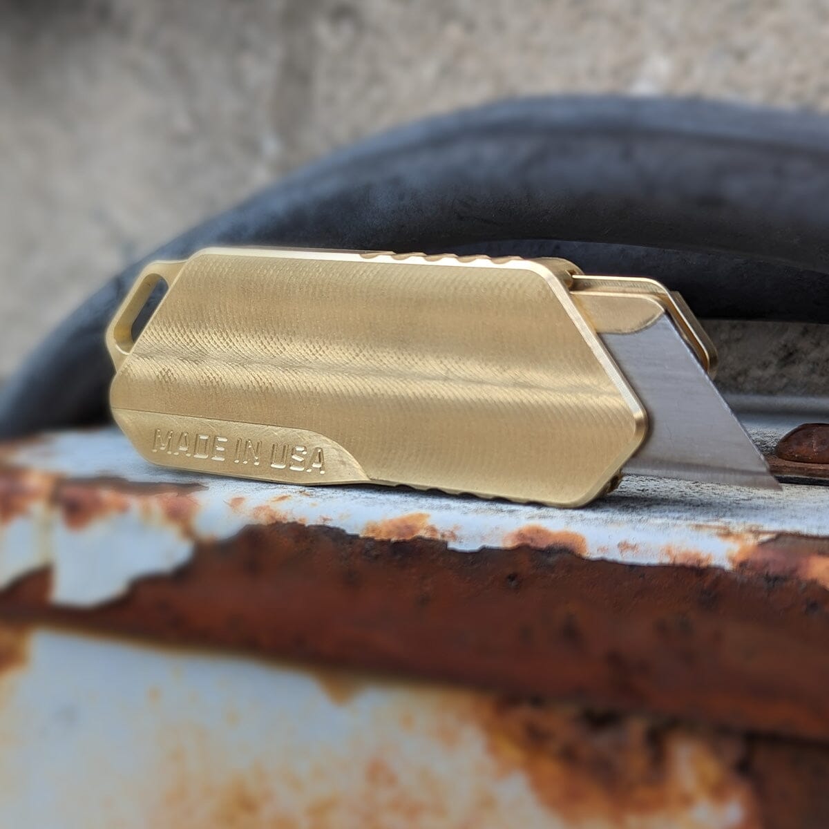 MILSPIN MAGNUS UTILITY KNIFE 2.0 (BRASS OR ALUMINUM)