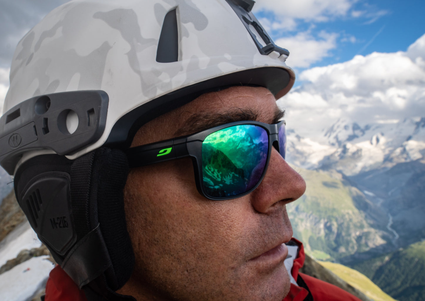 TEAM WENDY M-216 | W/ PRINCETON TEC LIGHT & SUPERIOR VENTILATION | PRO SKI HELMET