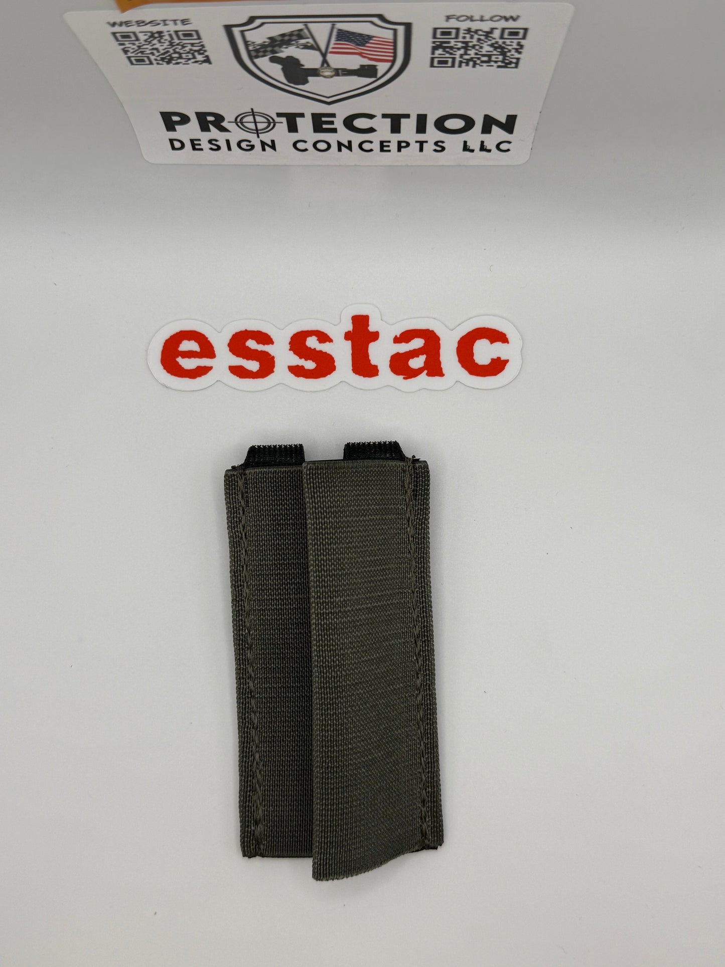 ESSTAC BELT MOUNTED VERTICAL TOURNIQUET HOLDER