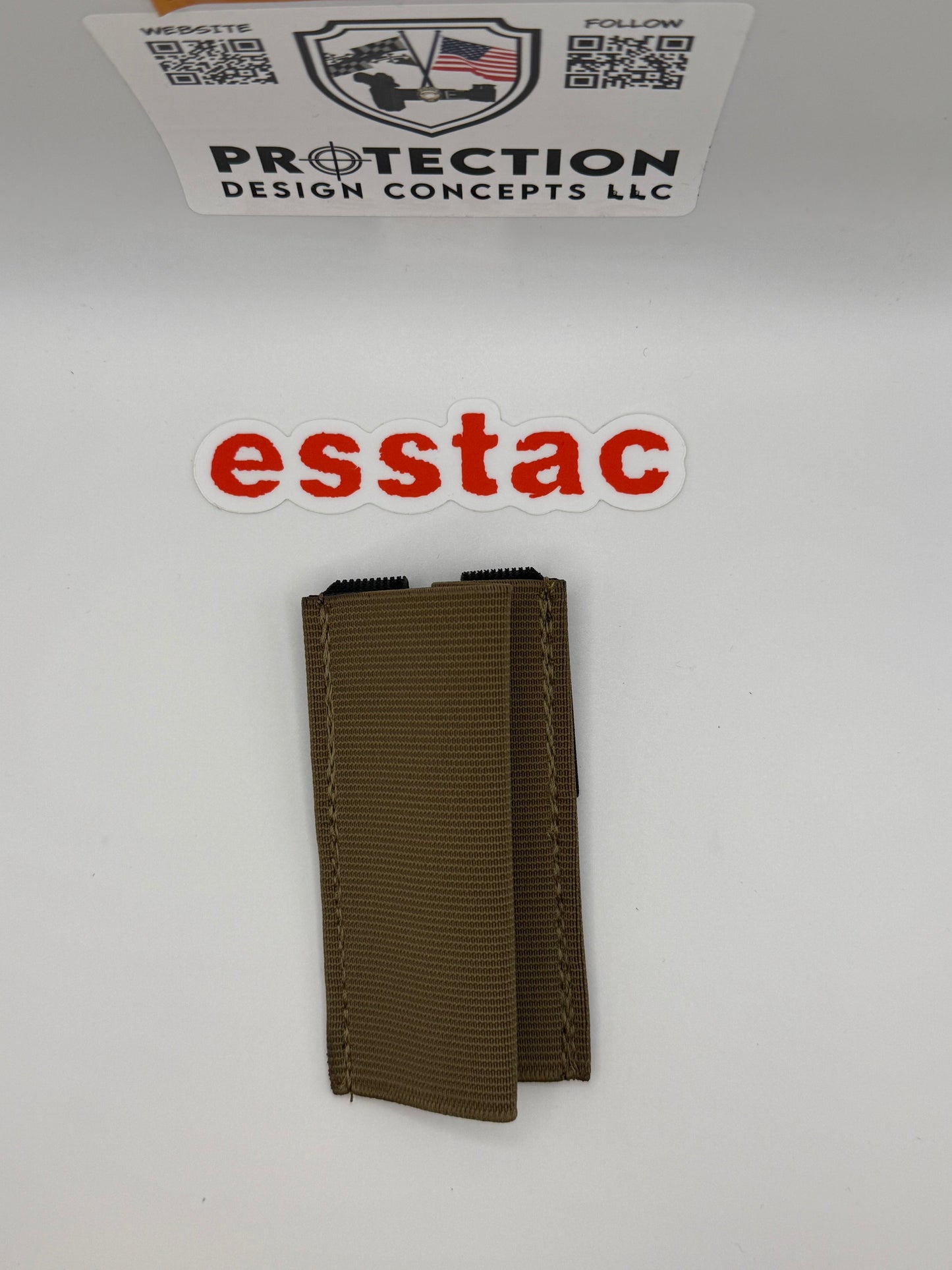 ESSTAC BELT MOUNTED VERTICAL TOURNIQUET HOLDER