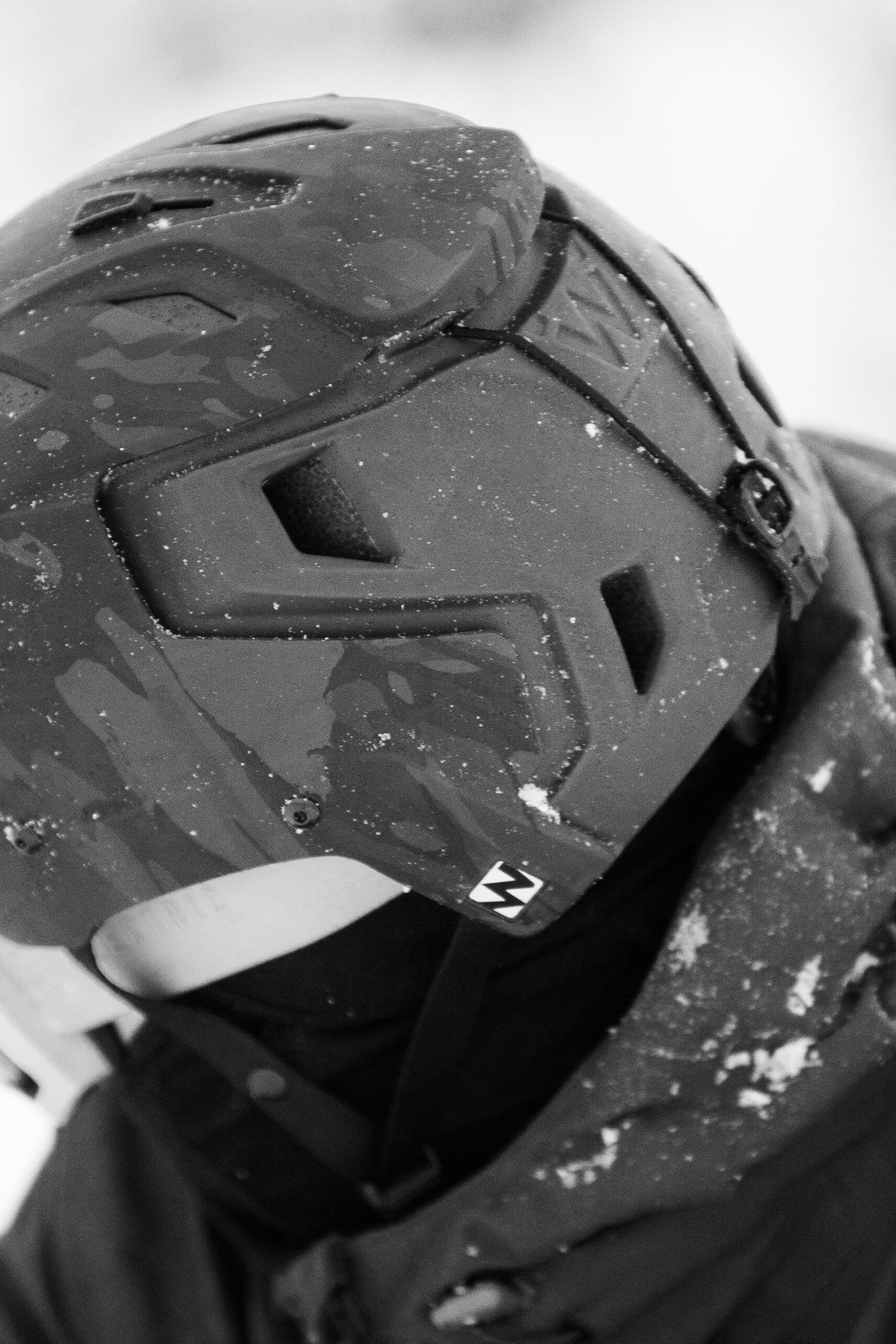 TEAM WENDY M-216 | W/ PRINCETON TEC LIGHT & SUPERIOR VENTILATION | PRO SKI HELMET