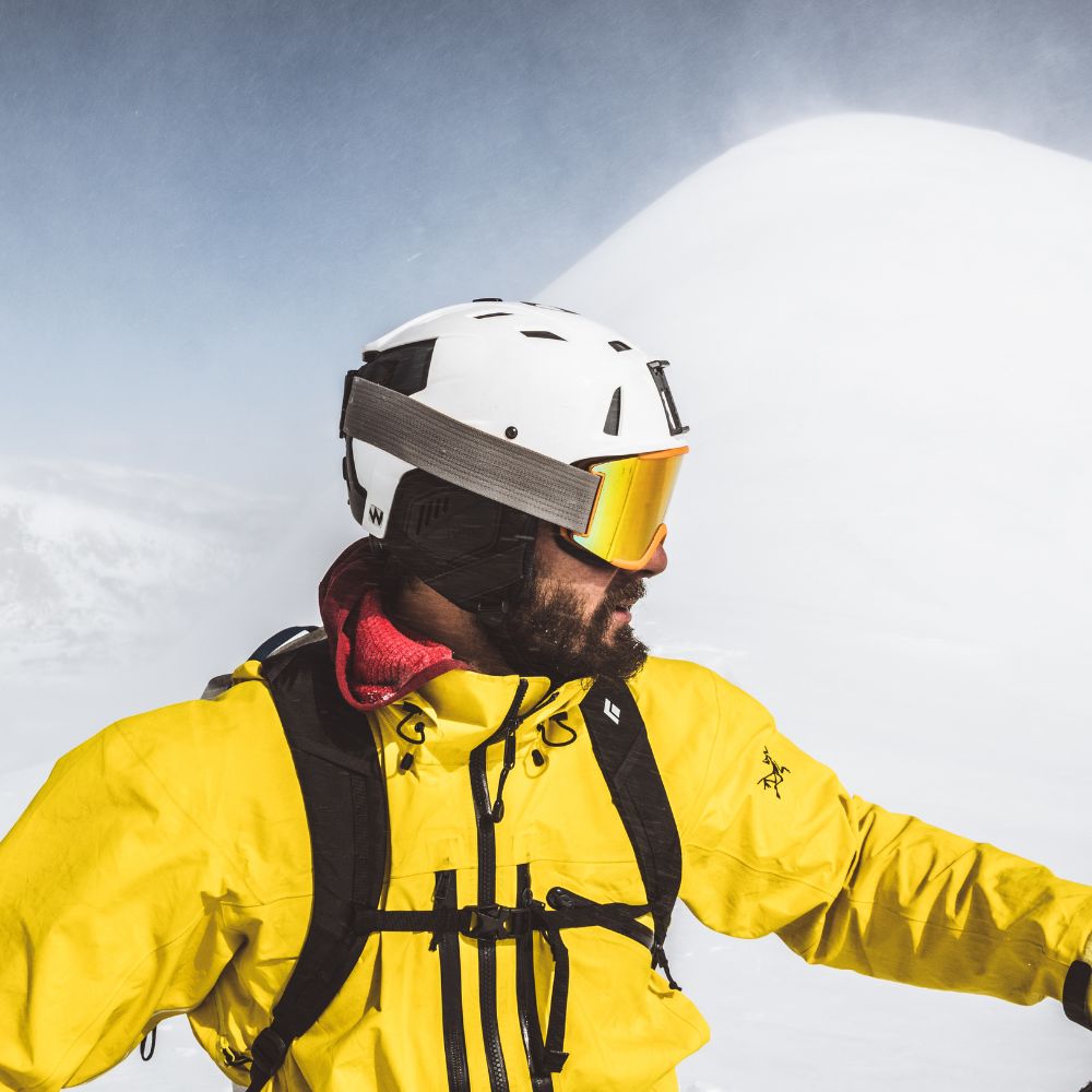 TEAM WENDY M-216 | W/ PRINCETON TEC LIGHT & SUPERIOR VENTILATION | PRO SKI HELMET