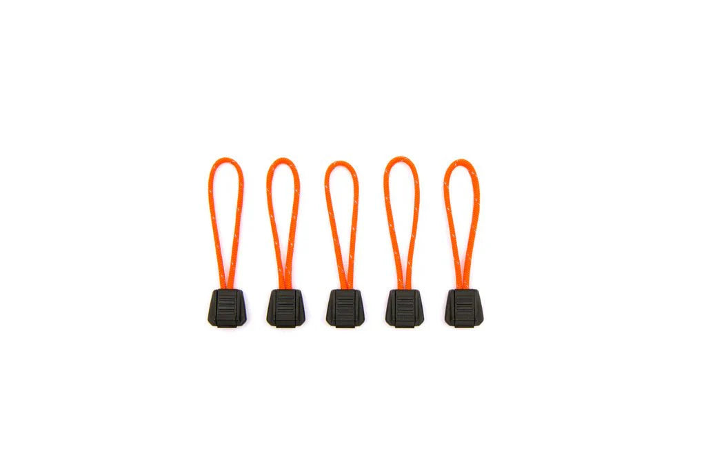 FIRESTARTER ZIPPER PULL FOR EMERGENCY PREPAREDNESS
