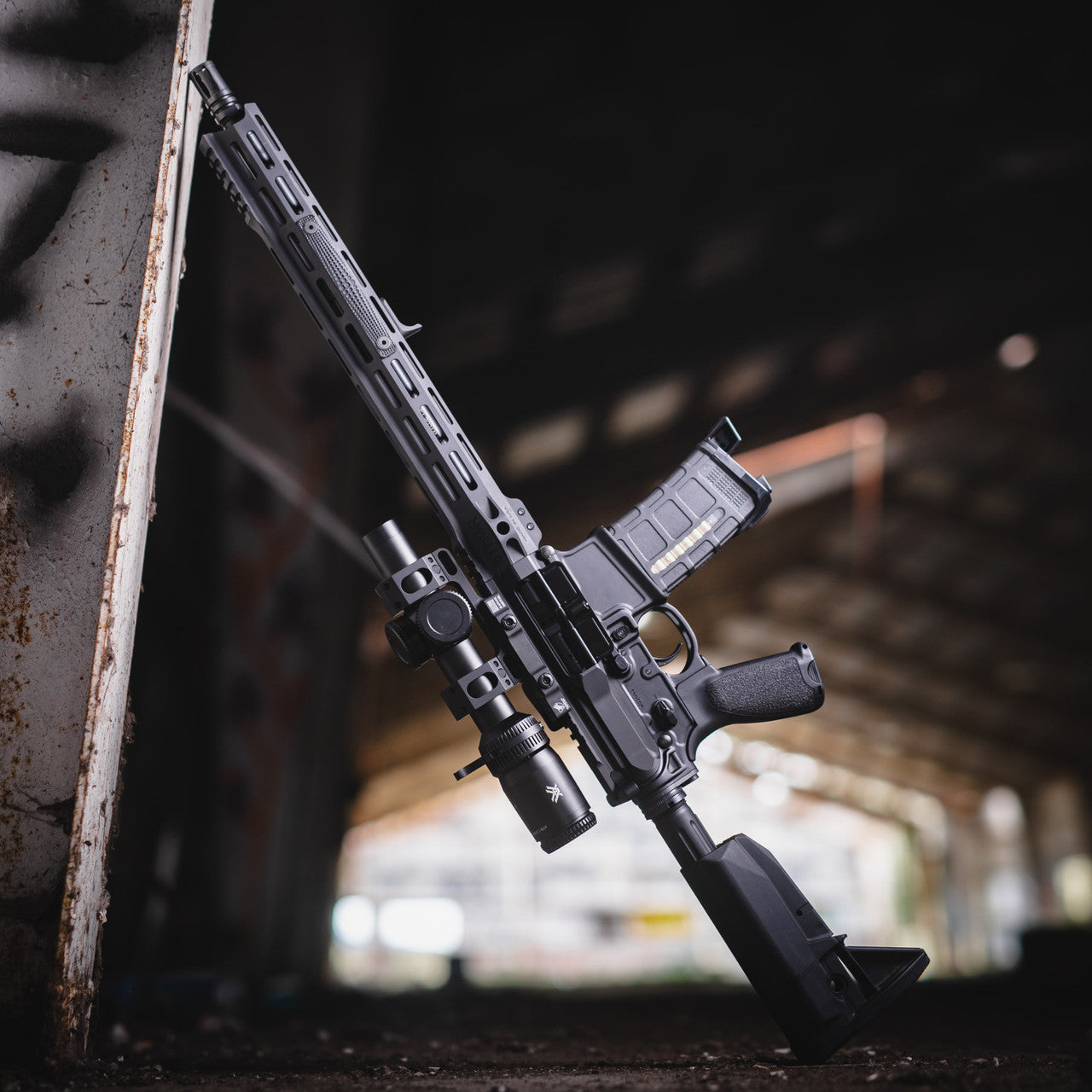 STNGR VLCN® M-LOK FREE FLOAT AR-15 HANDGUARD