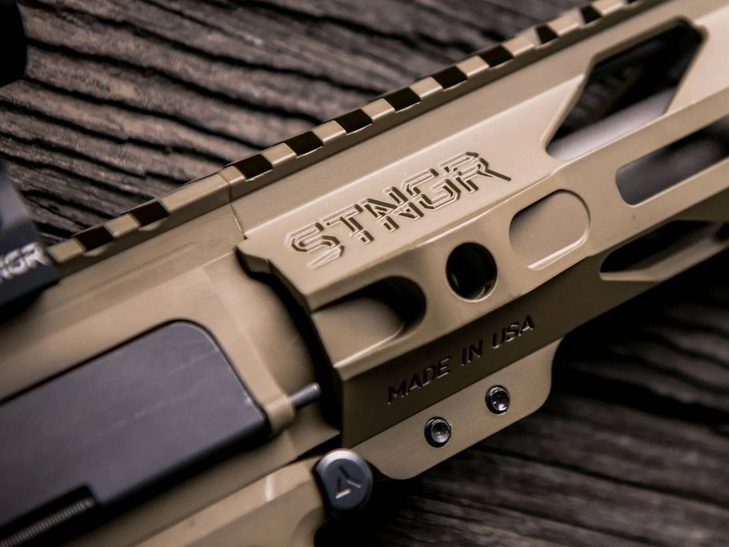 STNGR VLCN® M-LOK FREE FLOAT AR-15 HANDGUARD
